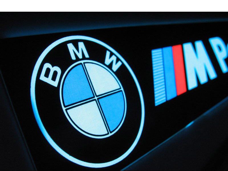 История эмблемы BMW