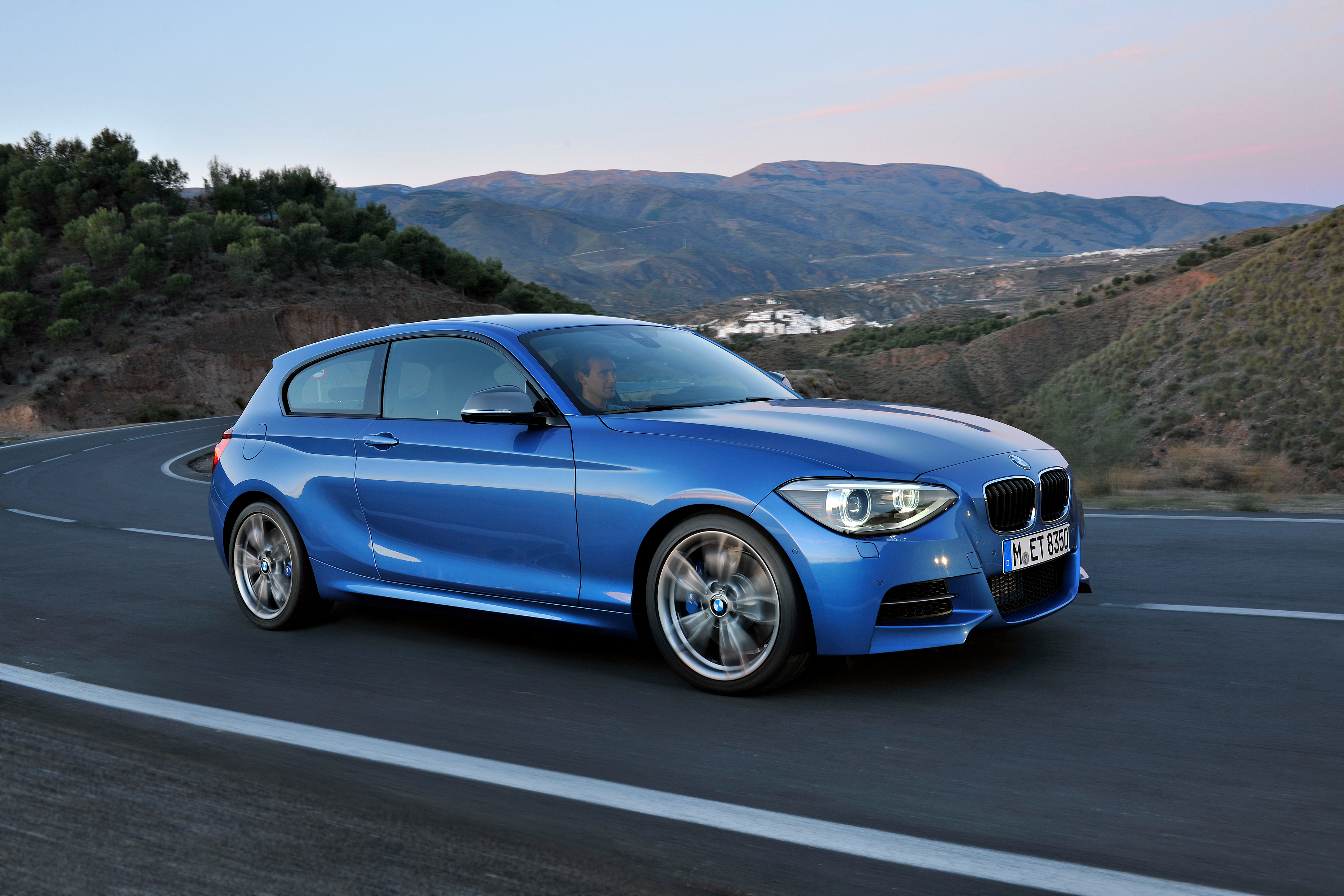 BMW регистрирует название «X2» — ждем переднеприводную «трехдверку»?